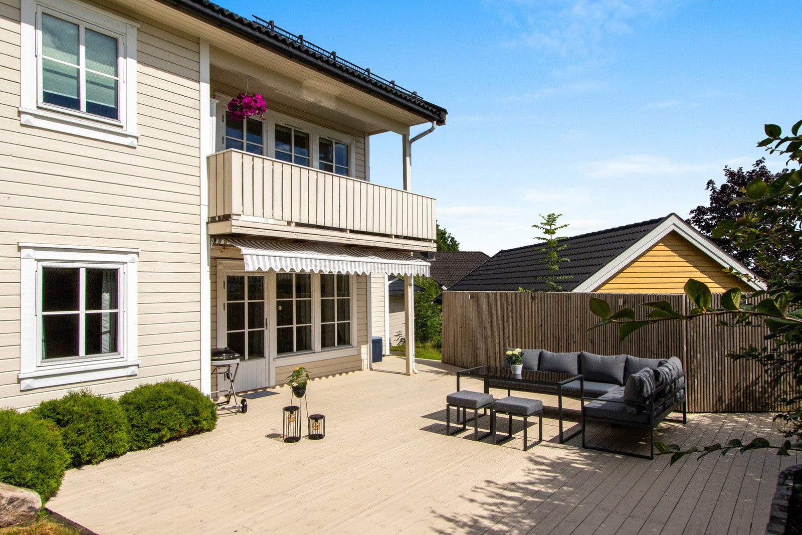 Velkommen til Roberglia 2A v/Erlend Løvold. Foto: Bjørn Kjærra Galleribilde