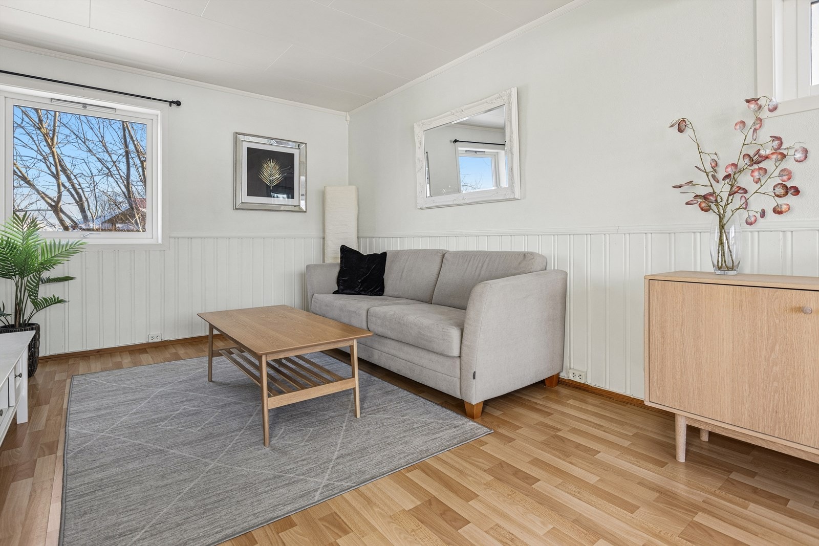 Denne delen av stuen var opprinnelig et soverom og kan tilbakeføres ved behov. Galleribilde