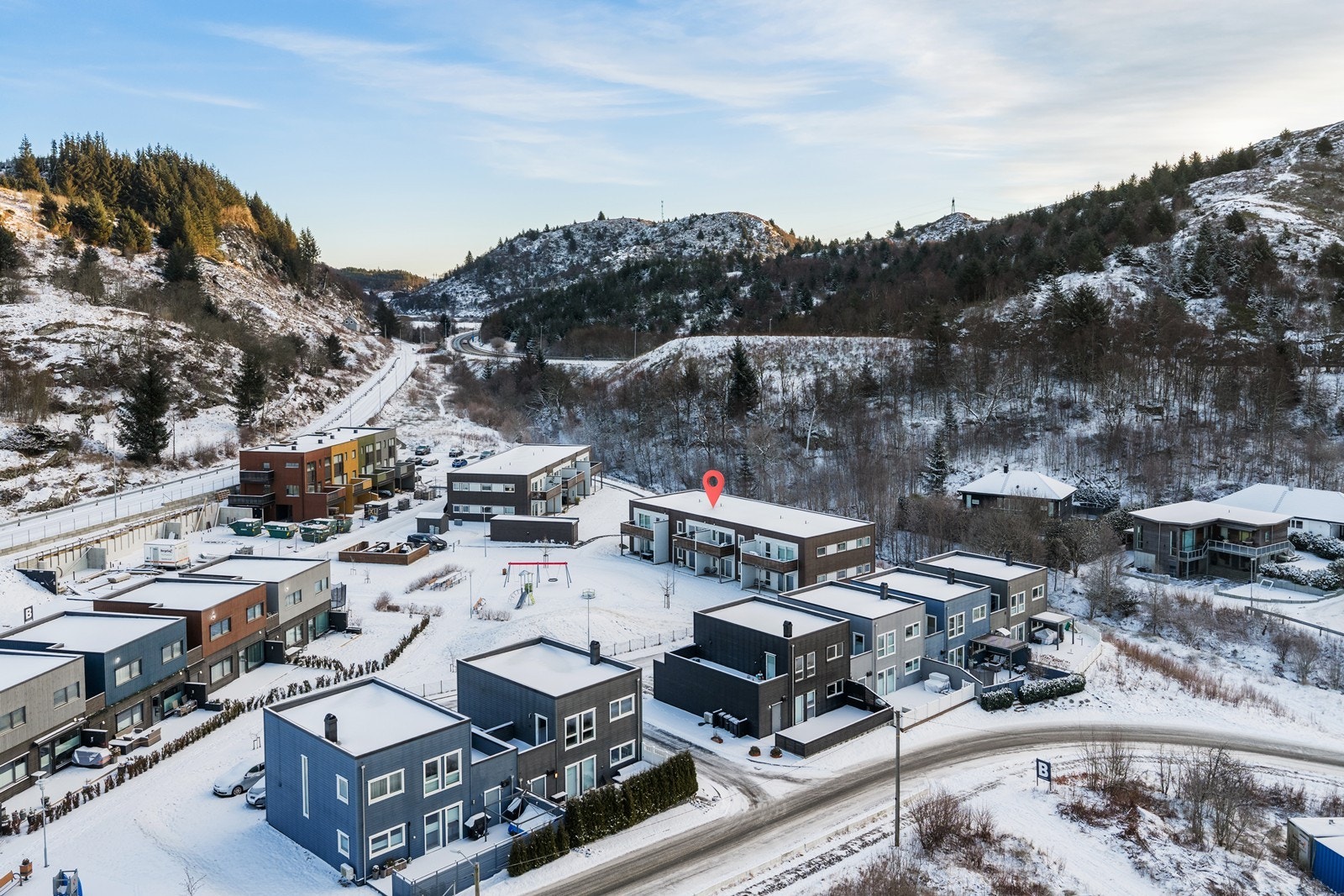 Velkommen til Emma Karlsens Gate 17 presentert av Eiendomsmegler Norge v/Miriam Lie Løften Galleribilde