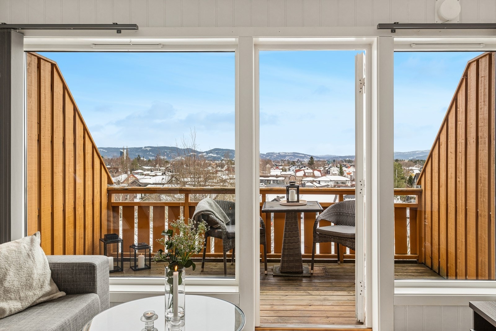 Fra stua har du utgang til en østvendt balkong på 6,5 m². Galleribilde