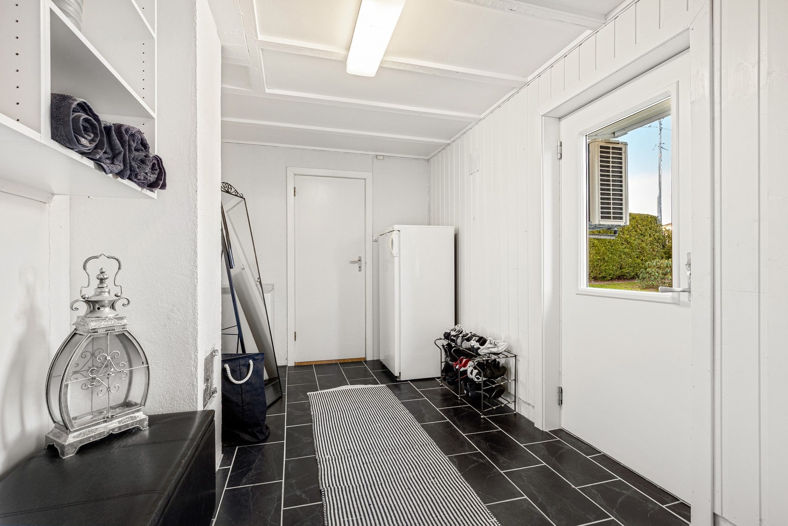 1. etasjen har eget inngangsparti. Galleribilde