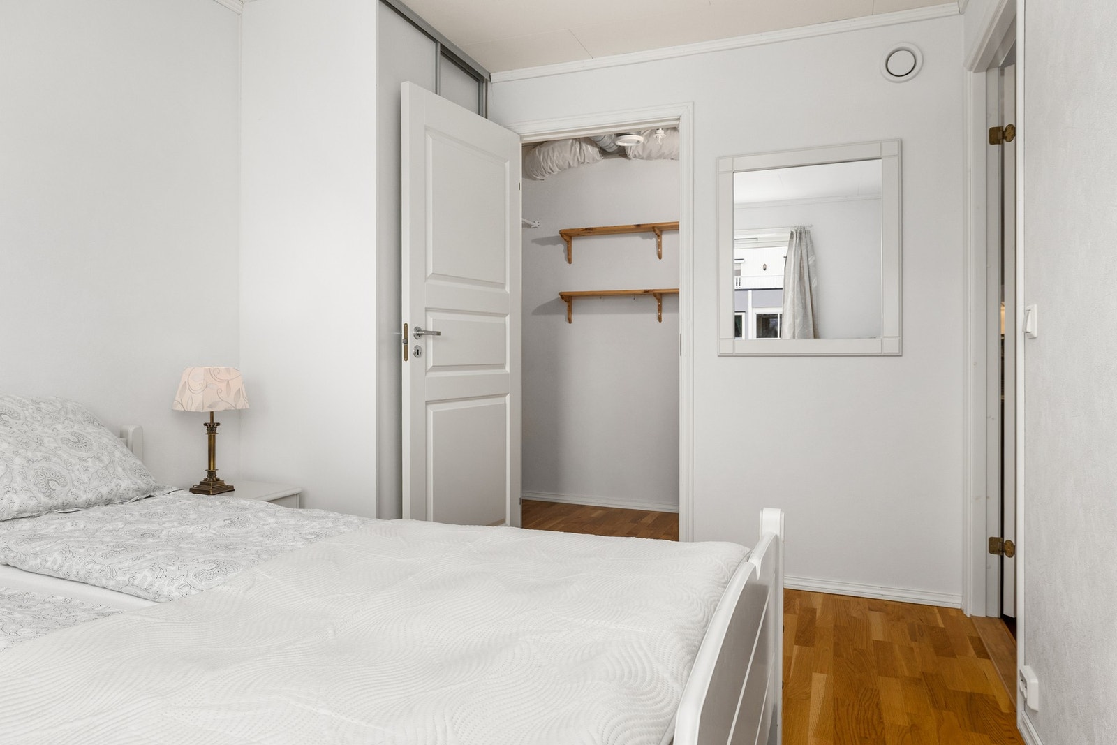 Praktisk bod ved soverommet Galleribilde