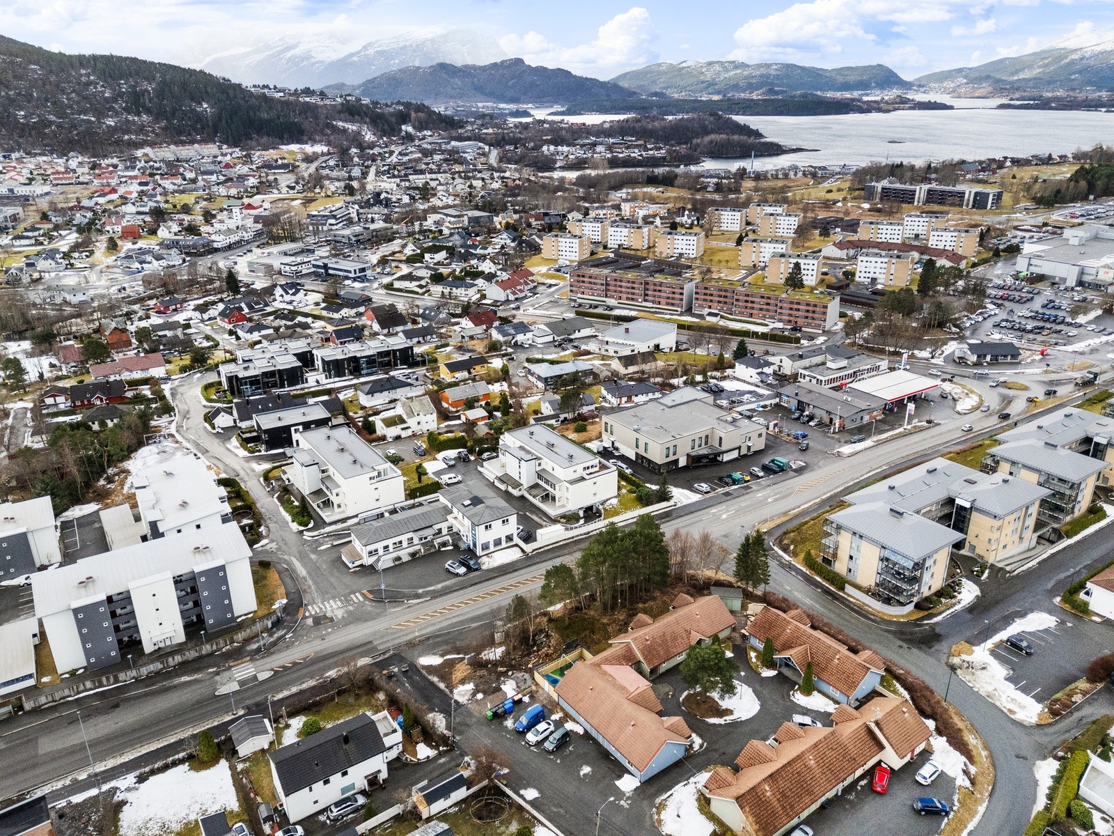 Dronebilde av området Galleribilde