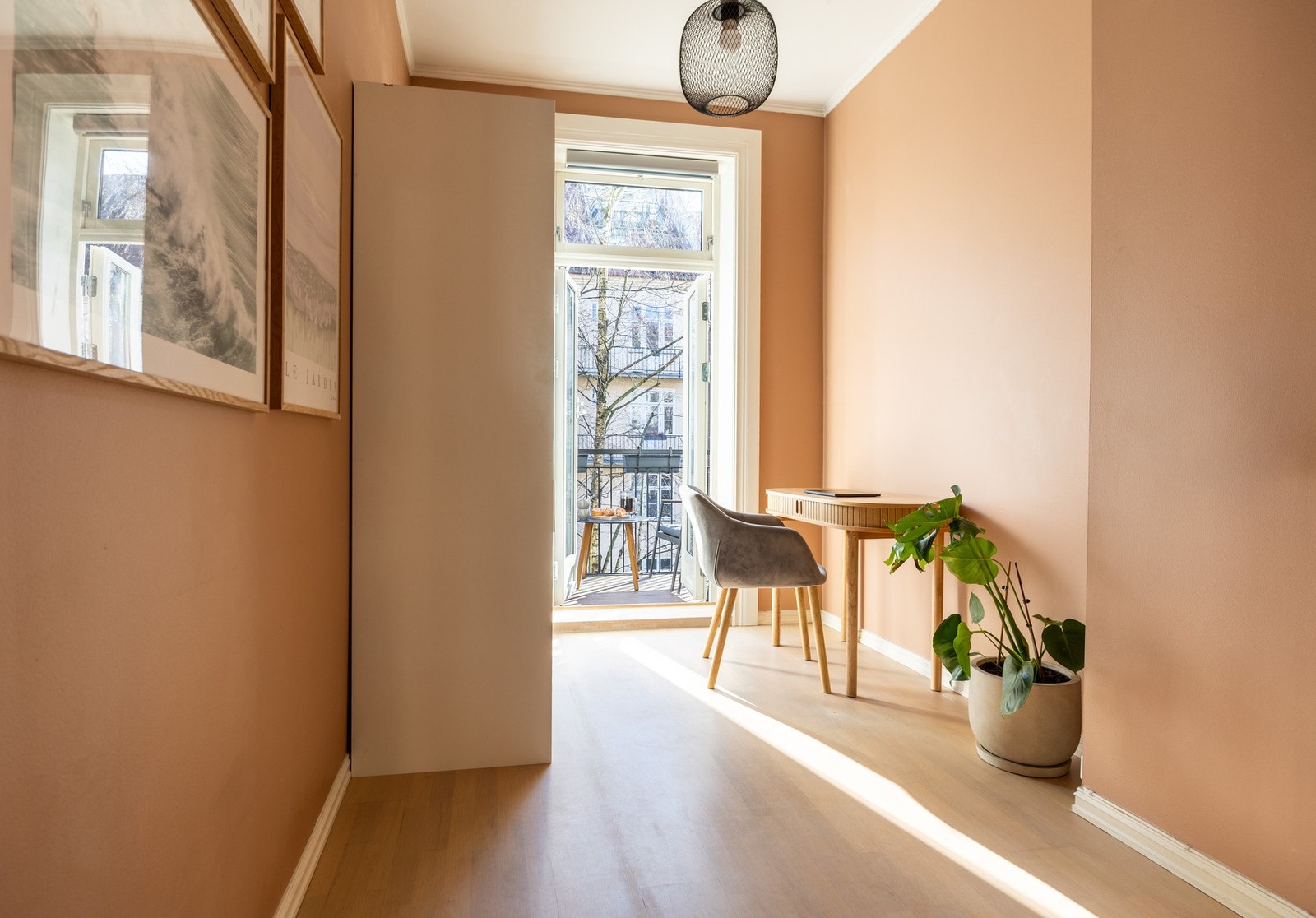 Dette soverommet er av fin størrelse og har plass til ønsket møblement. Galleribilde