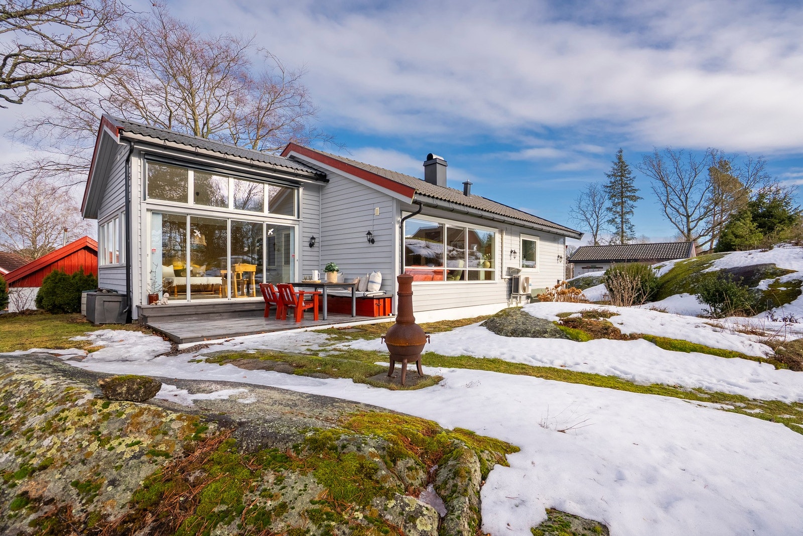 Her kan du sitte usjenert og nyte omgivelsene uansett årstid Galleribilde