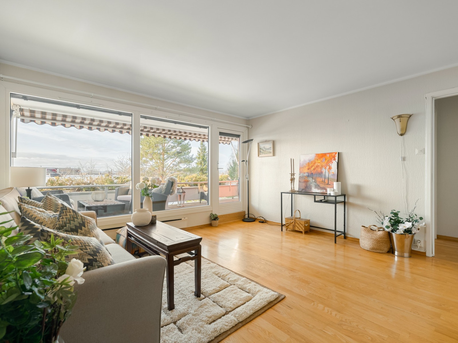 Velkommen til Nordseter og denne sjarmerende leiligheten! Foto: Alexander Granlie | @boliggram Galleribilde