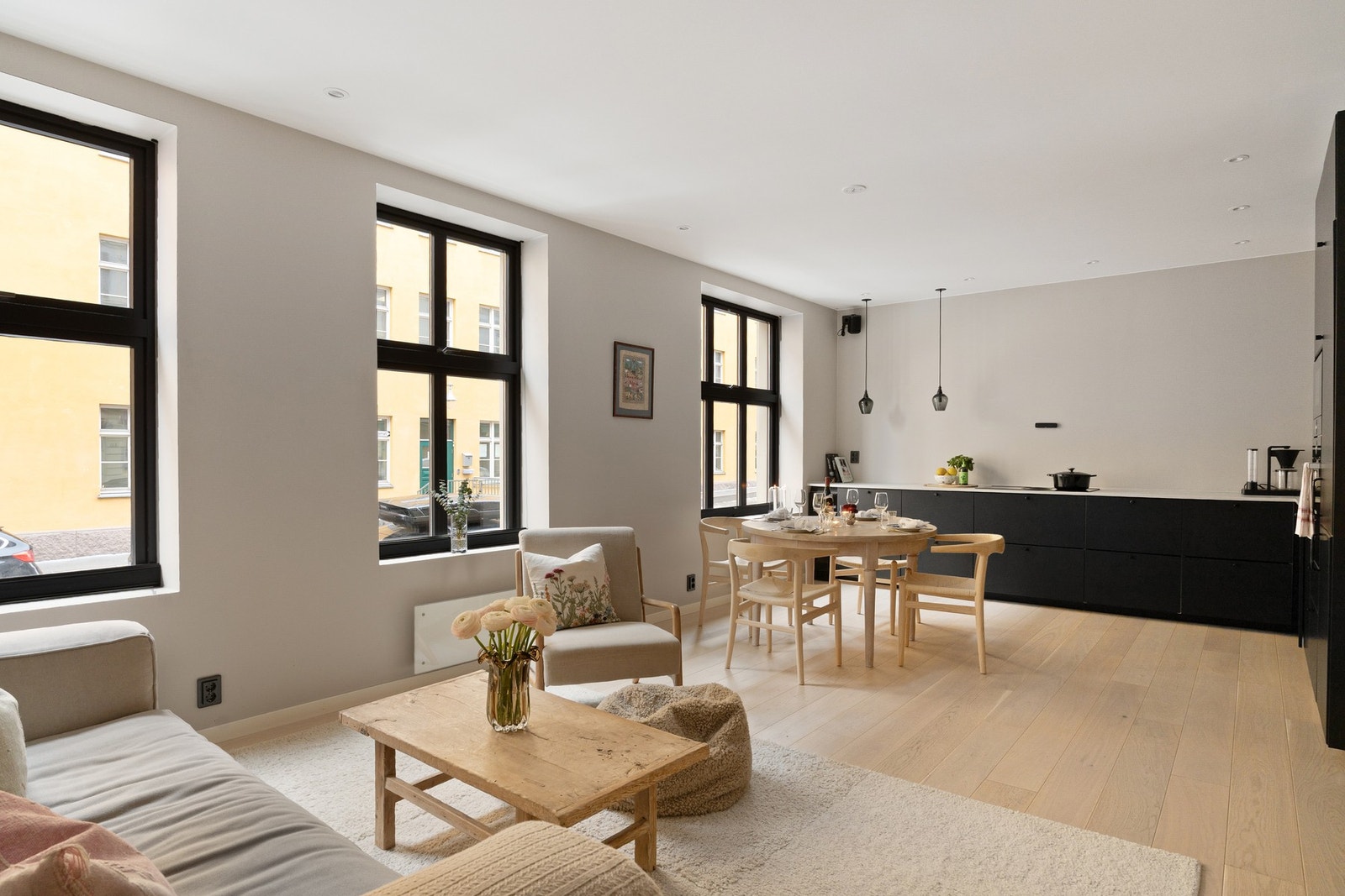 Tor Martin Tinderholt v/Privatmegleren Aksept har gleden av å ønske velkommen til denne lekre leiligheten i Herman Foss' gate 8B! Galleribilde