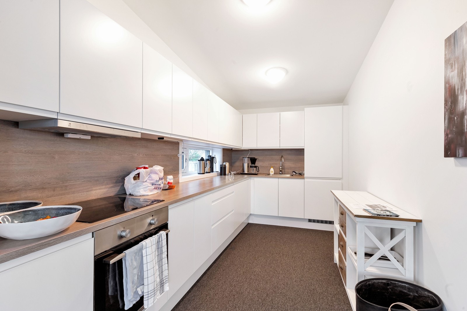 Kjøkken ved festlokale. Galleribilde