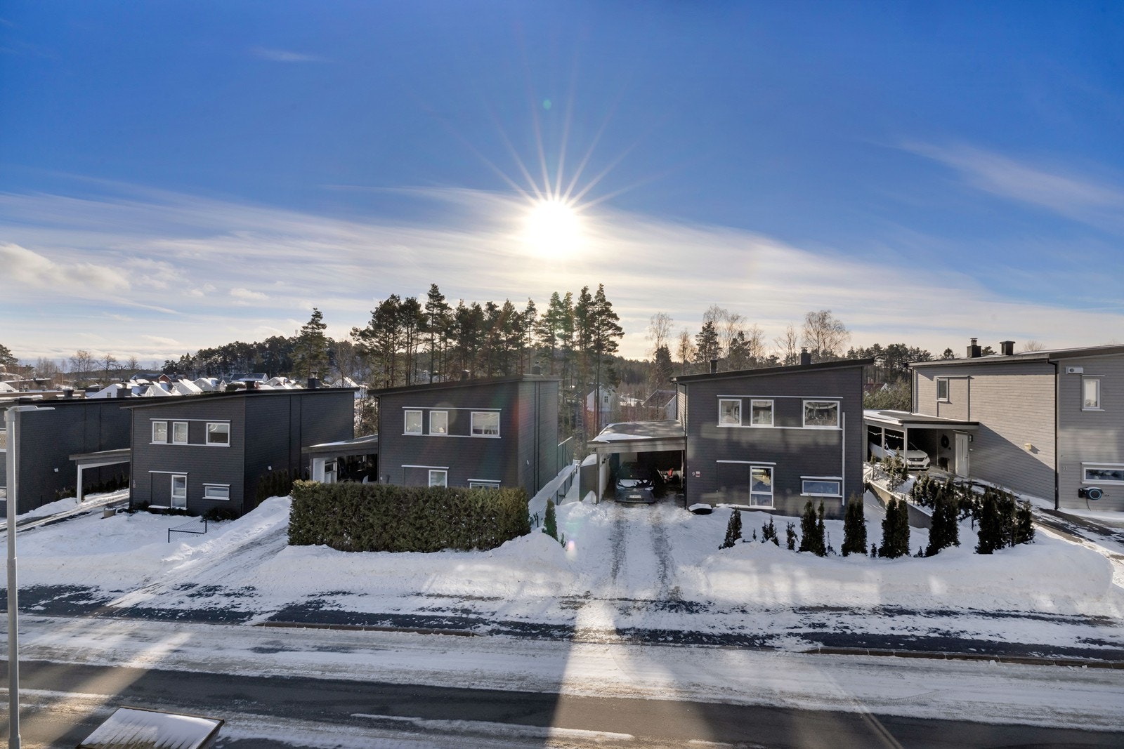 Morgenkaffien kan nytes med utsikt over nærområdet. Galleribilde