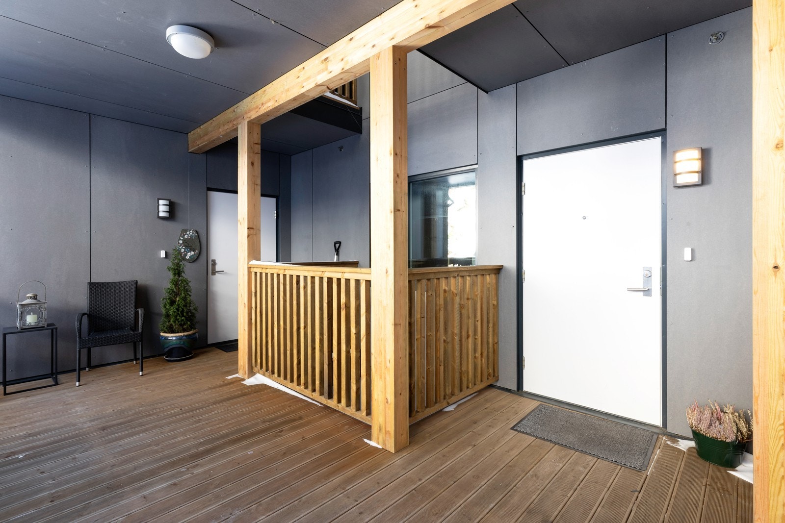 Inngangsparti. Galleribilde