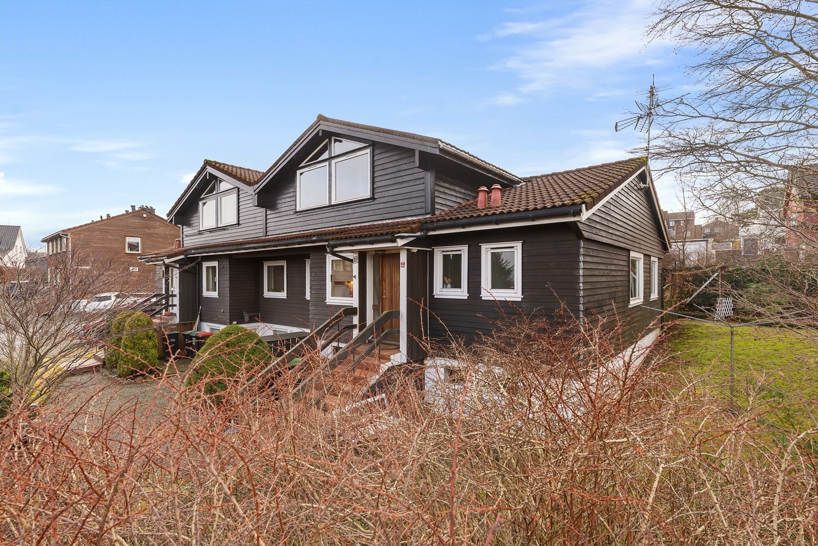 Meget innholdsrik over 3 etasjer. Galleribilde