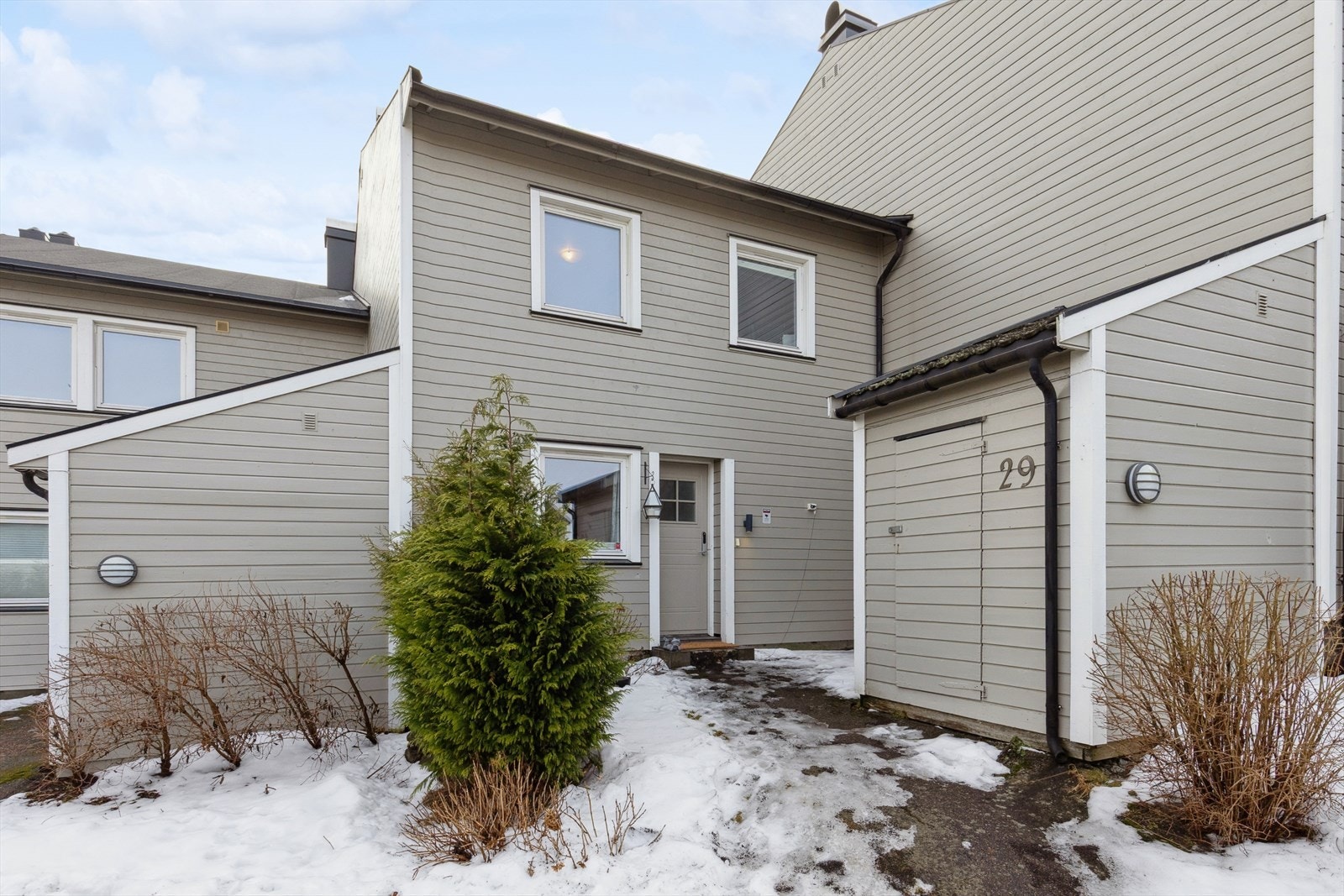 Utebod ved inngangspartiet. Galleribilde