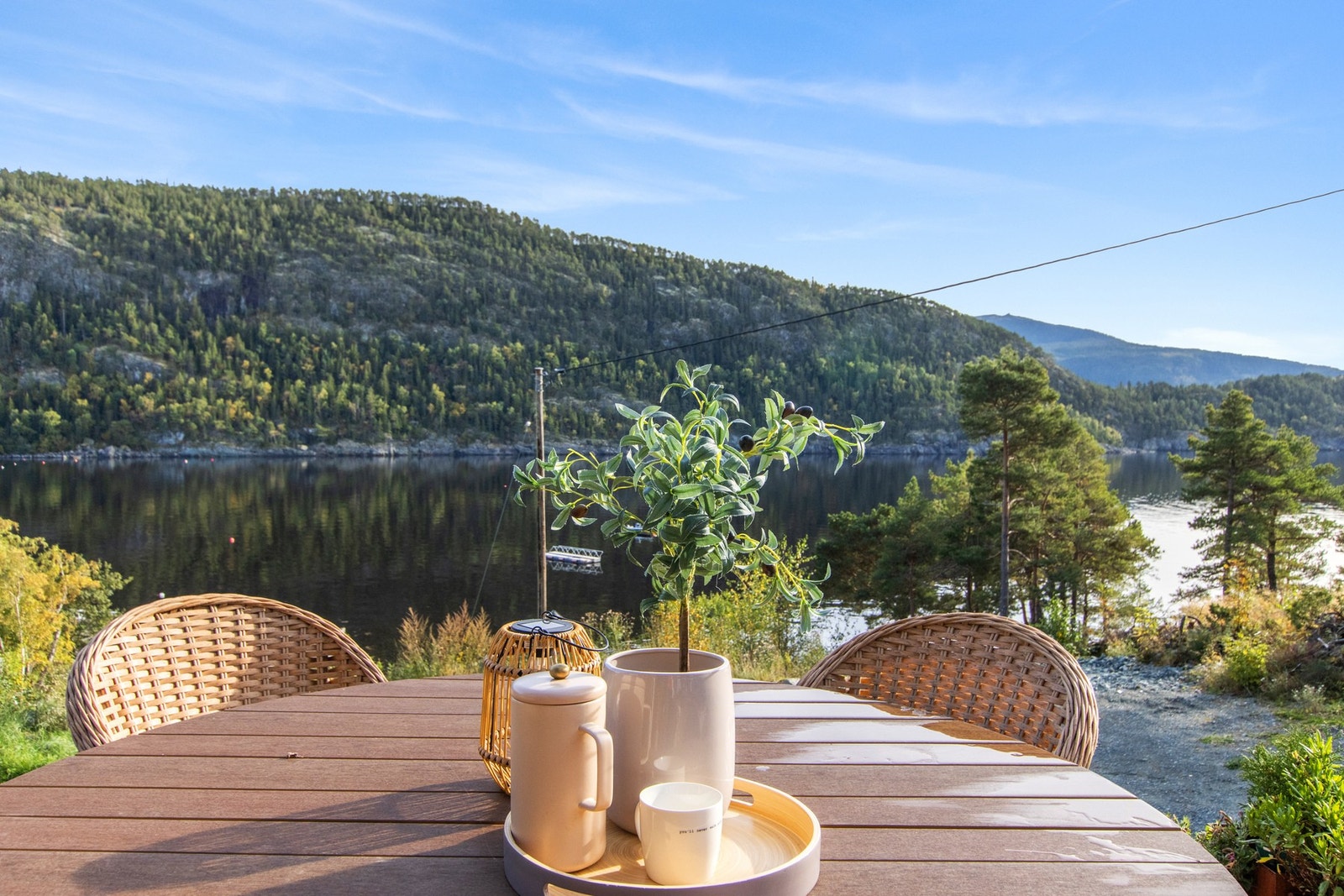 Utsikt fra uteplassen. Galleribilde