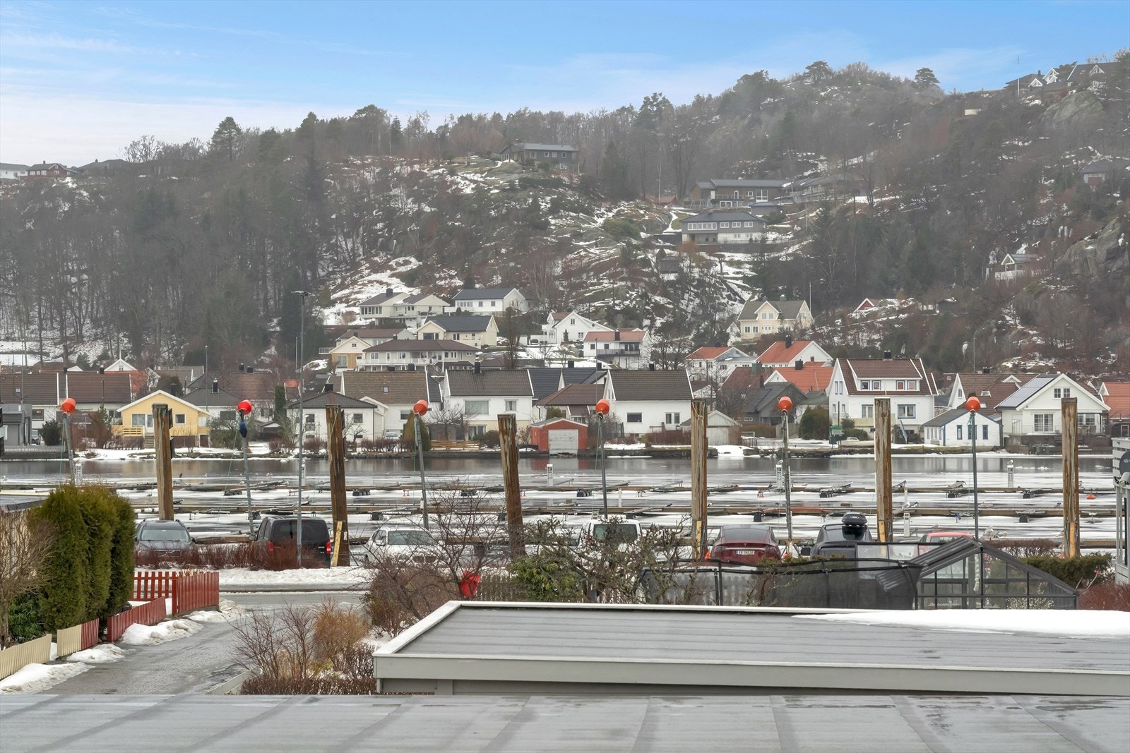 Utsikt mot Mandalselva Galleribilde