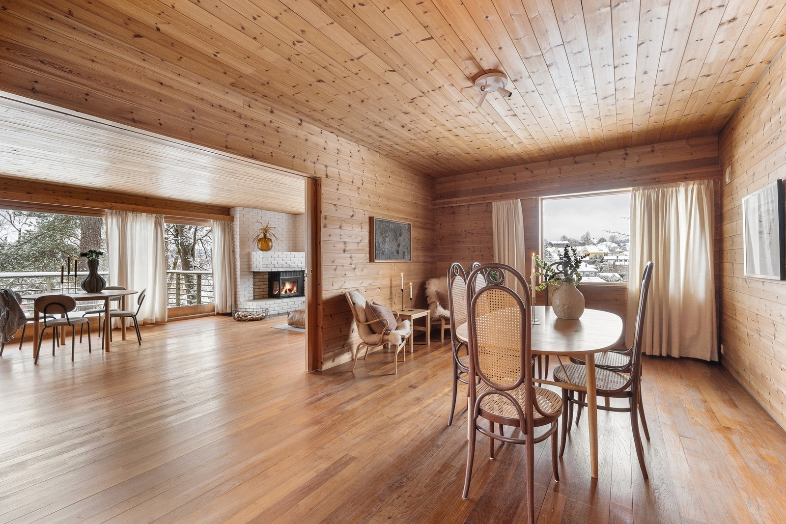 Åpent mellom stue og spisestue Galleribilde