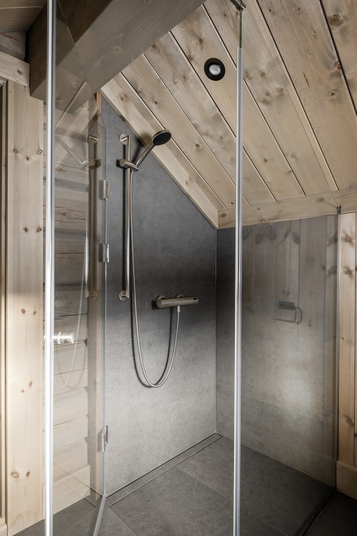 Dusjhjørne med innfellbare vegger Galleribilde