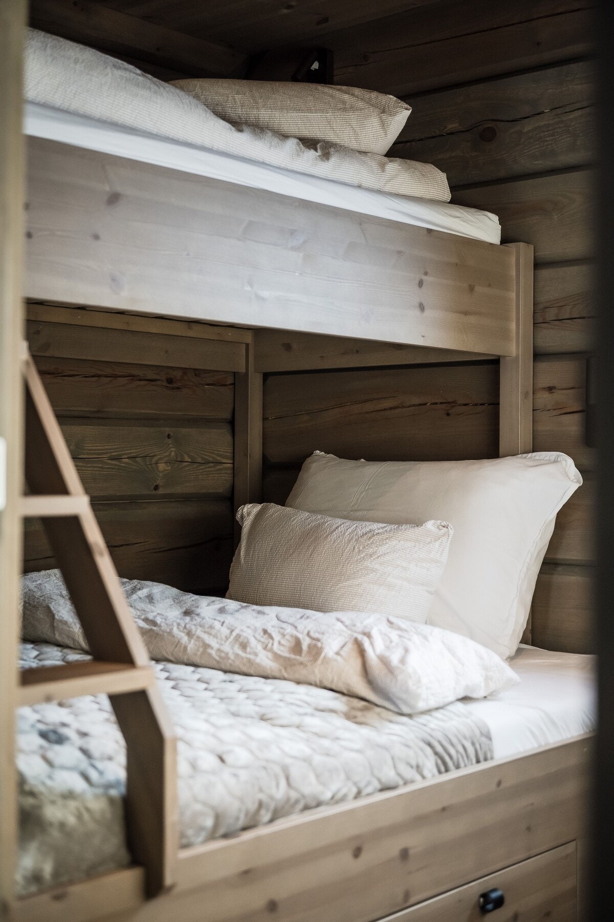 Plassbebygget køyseng Galleribilde