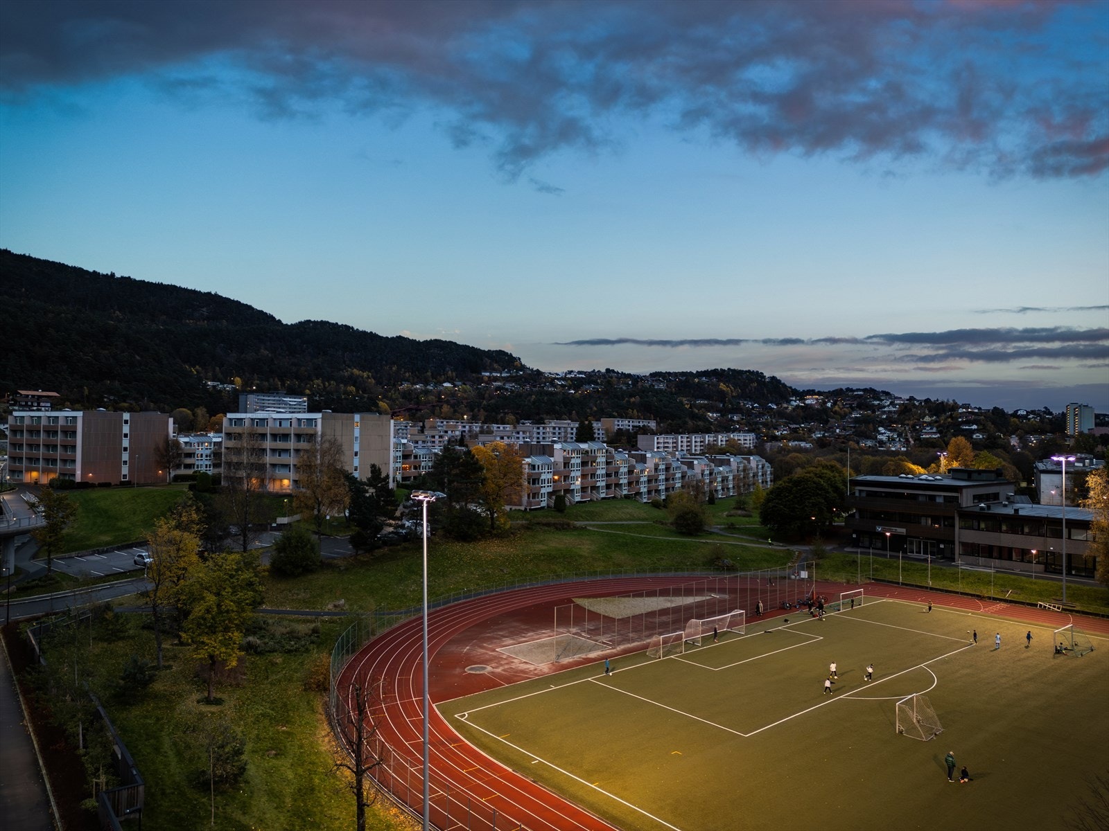 - Fyllingsdalen har flere aktivitetsmuligheter - Du finner Fyllingsdalen Stadion ca. 600 meter unna - Galleribilde
