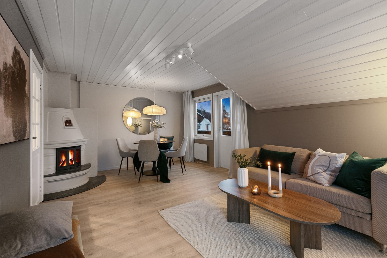 Velkommen til Damvegen 1C, presentert av Jørgen Holmlund (93 83 25 52). Foto:Kim Rognmo Galleribilde