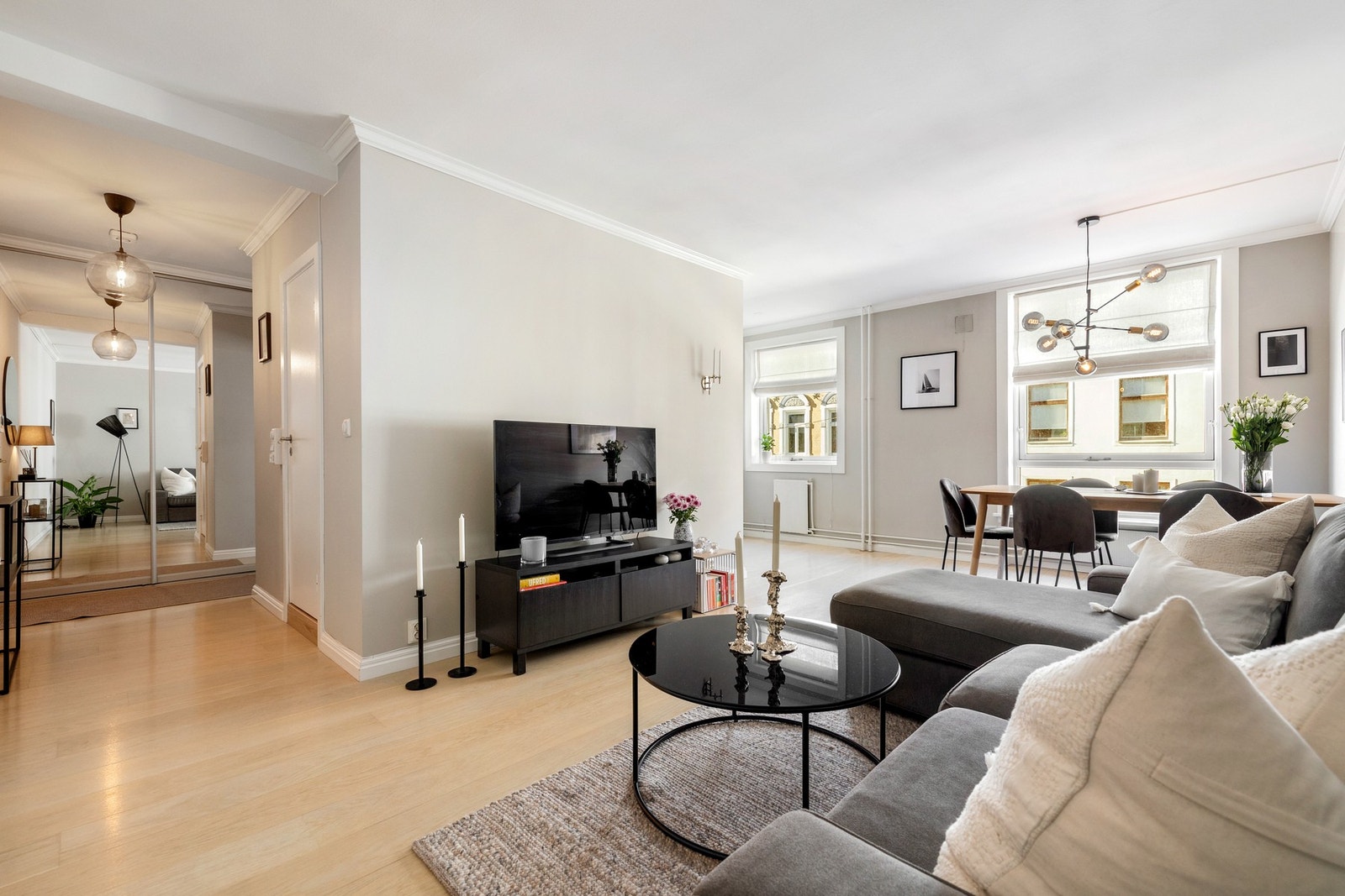 Velkommen til Christies gate 15, presentert av Jørgen Ek ved PrivatMegleren Dyve & Partnere. Galleribilde