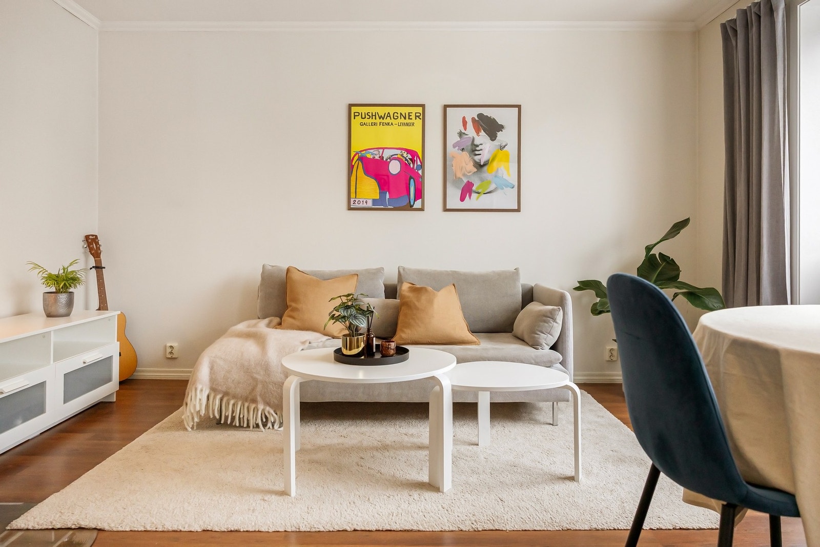 Leiligheten består av entré, stue/kjøkken, soverom, alkove og bad Galleribilde