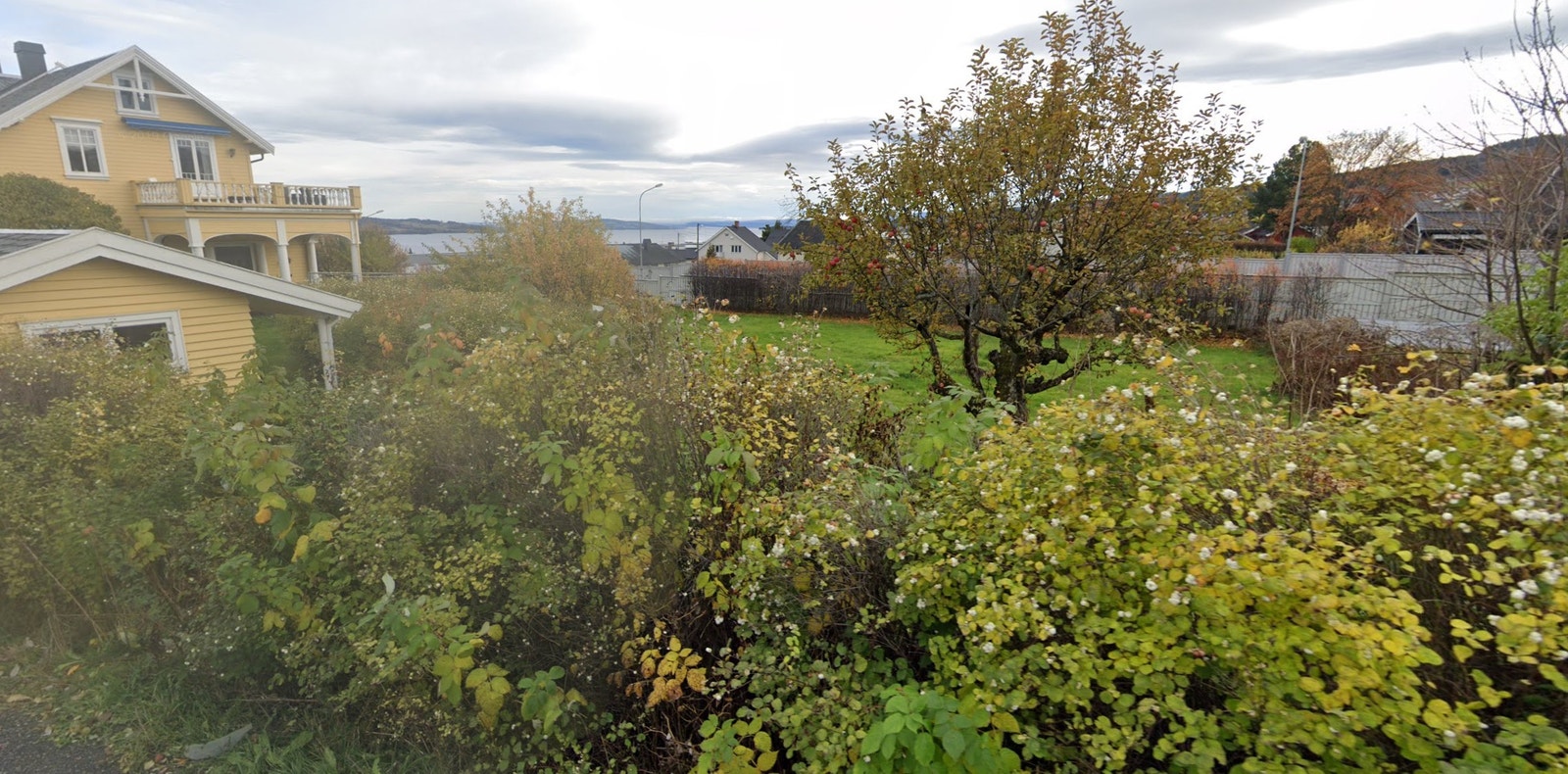 Bilde av tomt sommertid Galleribilde