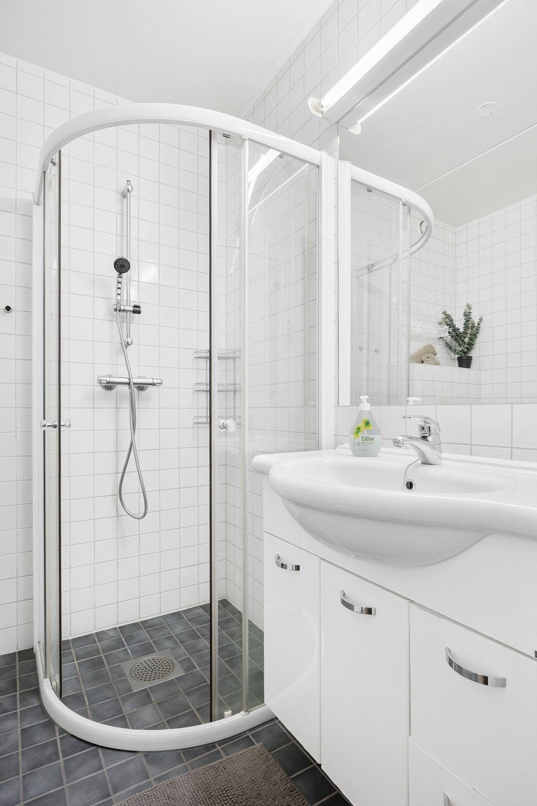 Dusjhjørne på bad. Galleribilde