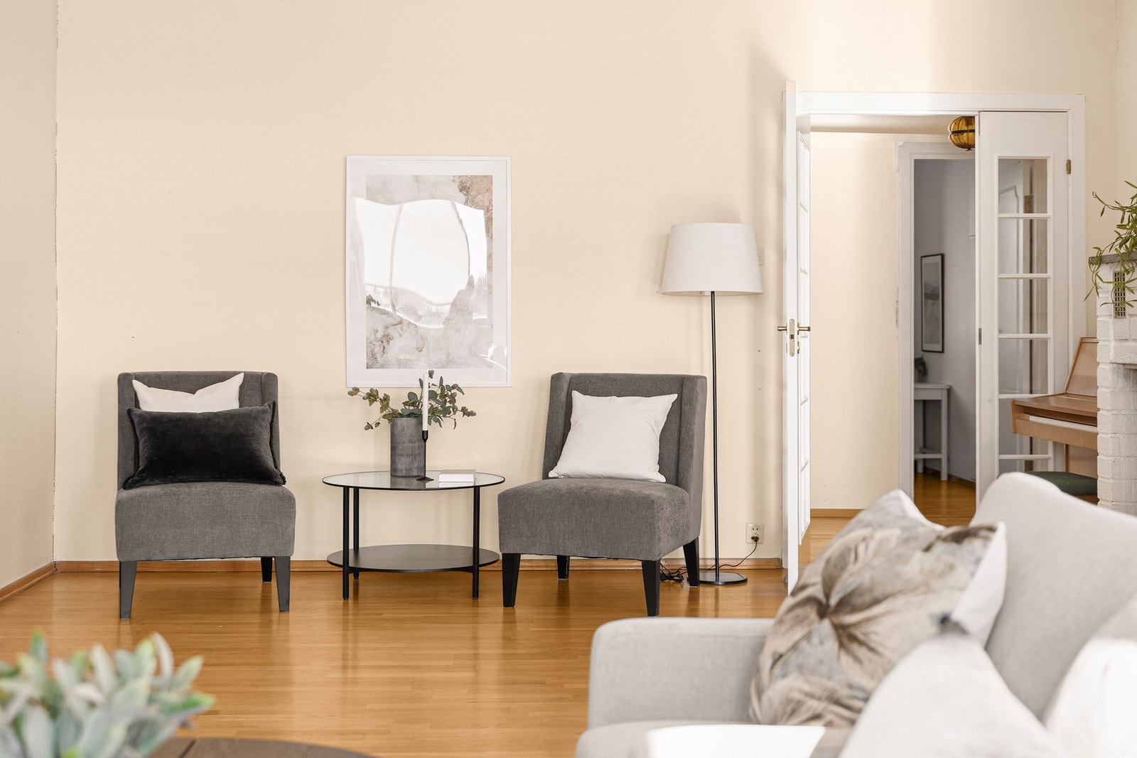 Varmtvann og fyring er inkl. i felleskostnadene, som gir lavere strømkostnader. Galleribilde