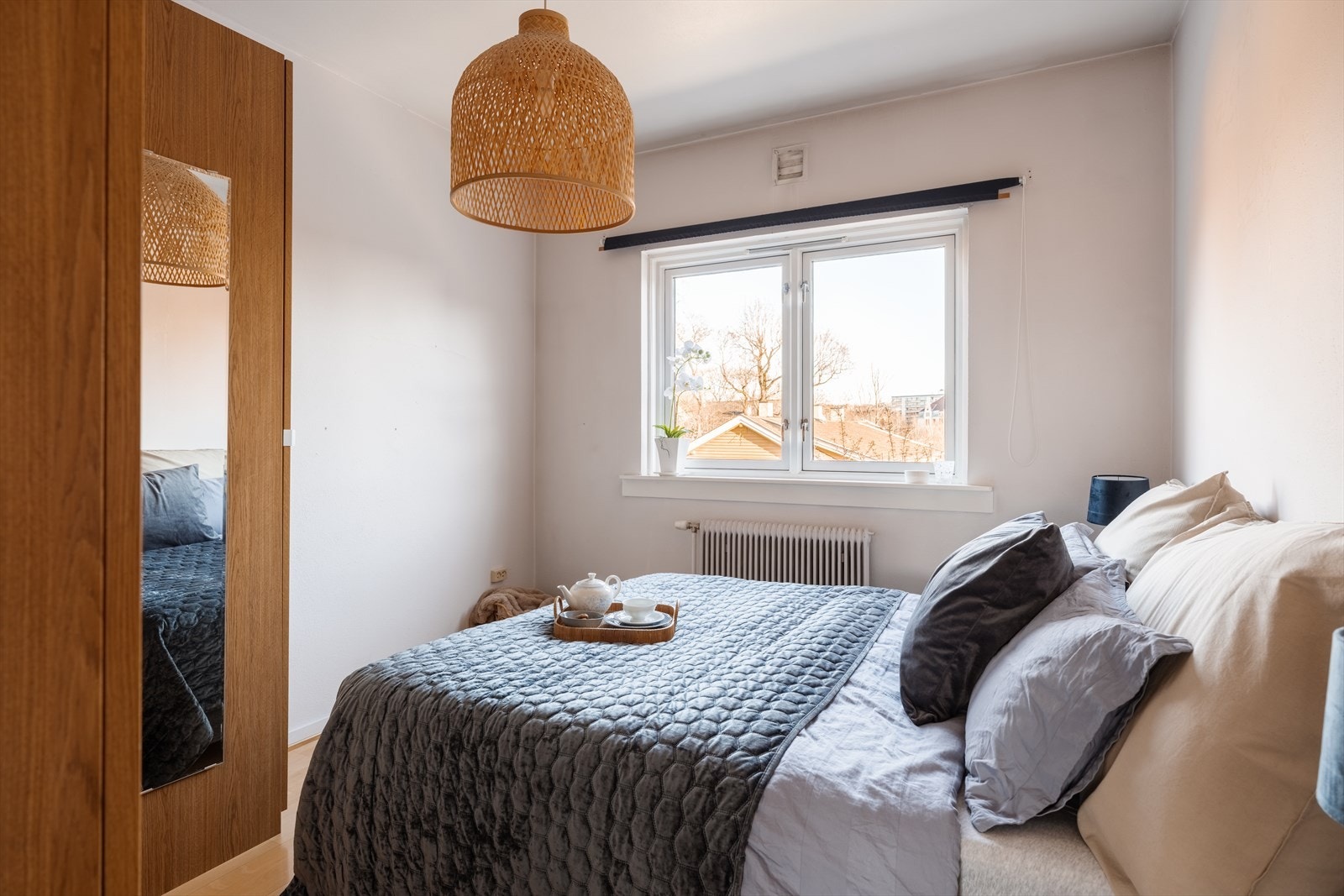 Soverommet ligger vendt ut mot rolige omgivelser. Galleribilde