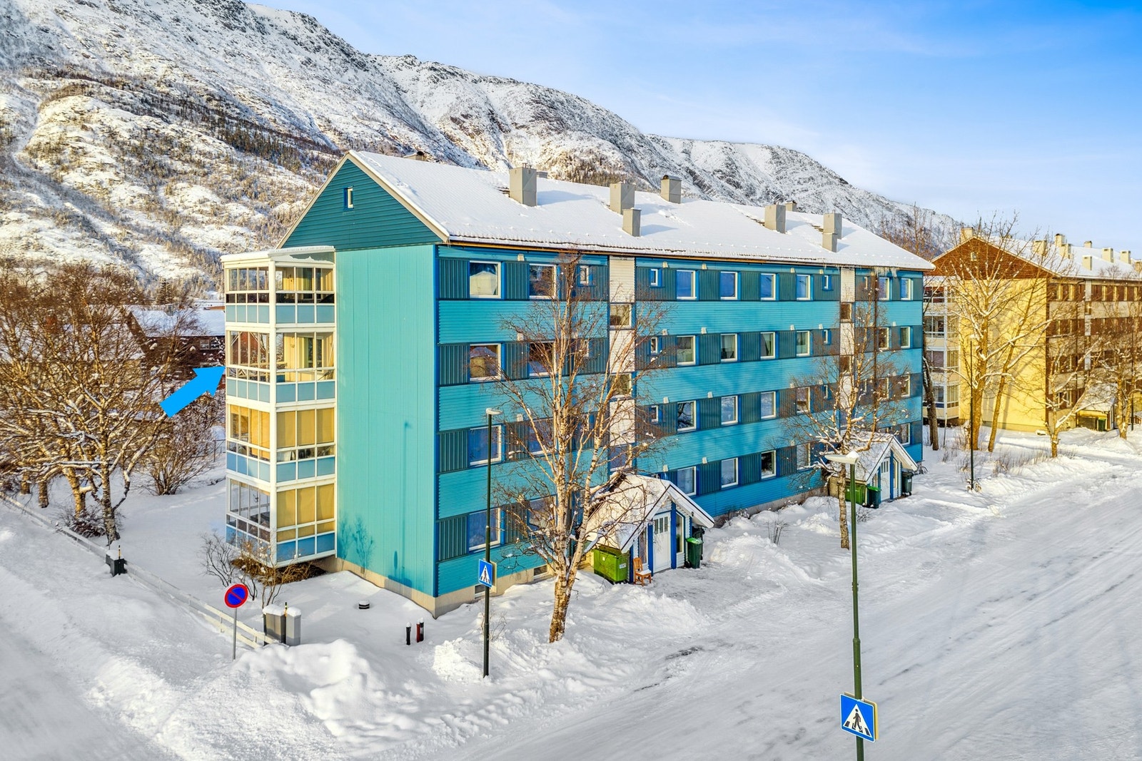 Borettslaget har utført oppgraderinger med bl.a. nytt tak i 2023 og drenering i 2014. Rørfornying av avløpsrør er også utført. Galleribilde