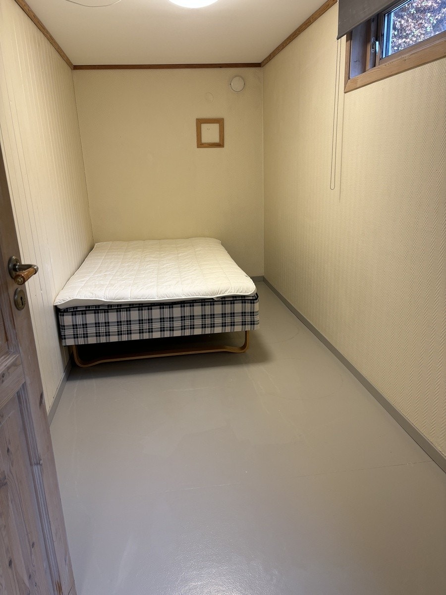 I dag står det en seng på 150 cm Galleribilde