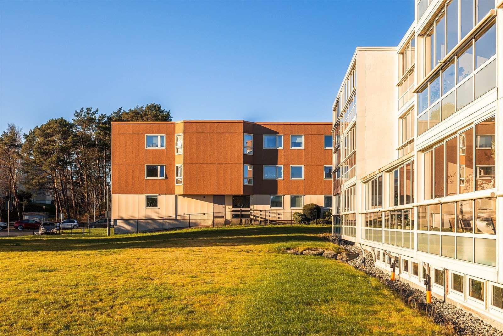 Et rolig og trivelig område som passer perfekt for deg som ønsker et trygt og stabilt bomiljø. Galleribilde