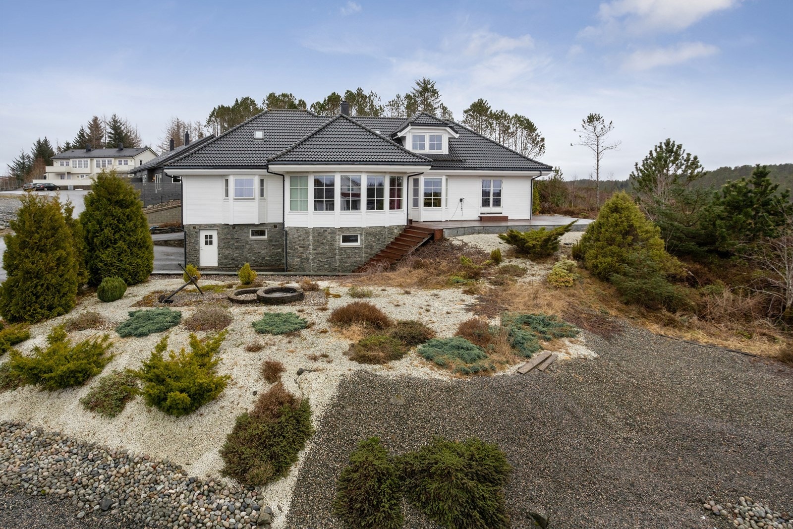 Velkommen til Arihamrane 16 - presentert av Line Jeanette Hyseth Heggelund v/DNB Eiendom Galleribilde