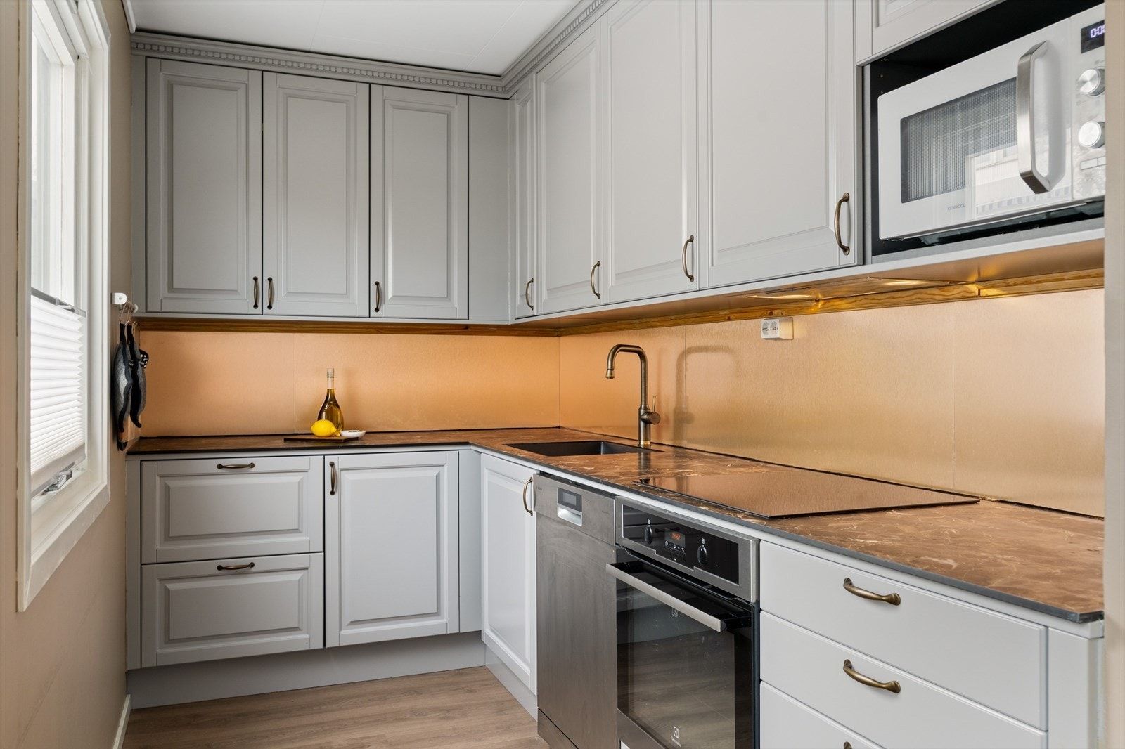 Moderne Epoq-kjøkken fra 2022, vurdert til TG0 i tilstandsrapporten. Galleribilde