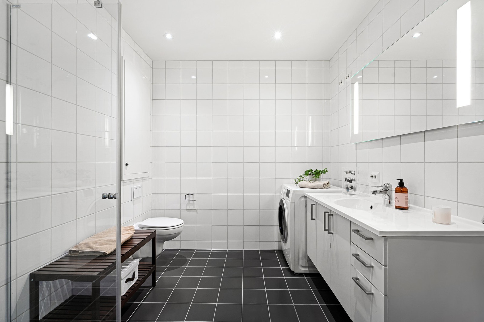 Helfliset bad. Galleribilde