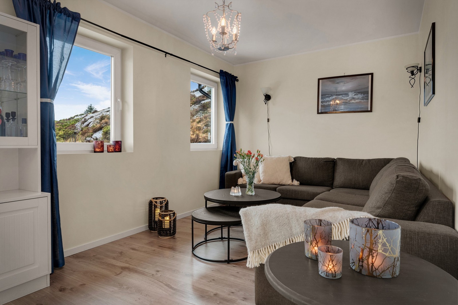 - Stue sonen er godkjent som oppholdsrom og kan benyttes som soverom på 9,4 m² - Galleribilde