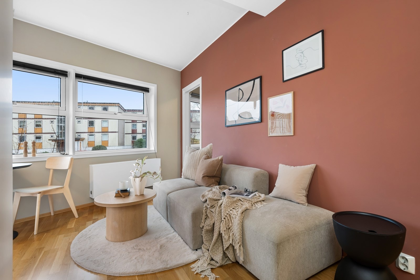 Leiligheten ligger pent til i byggets 5.etasje og har høy standard(ingen TG3). Galleribilde