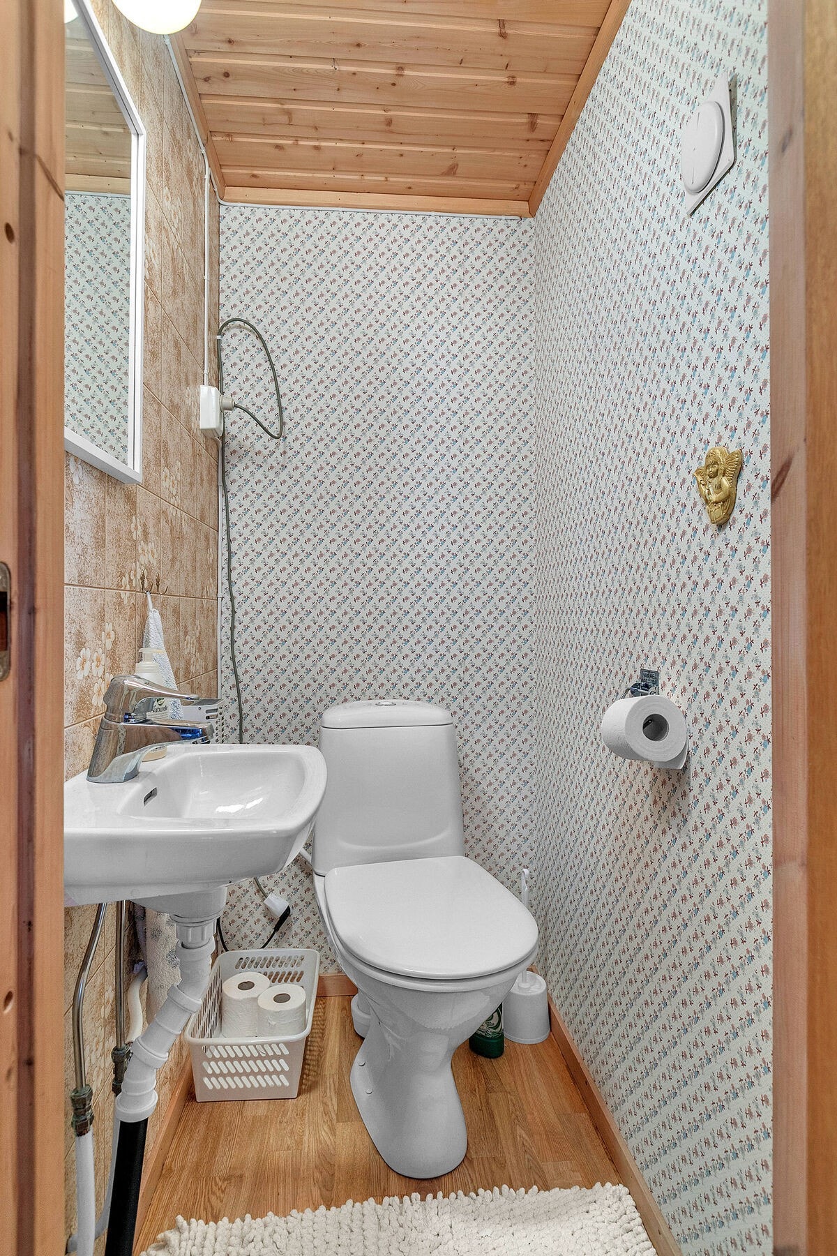 Kjelleretasje - WC Galleribilde