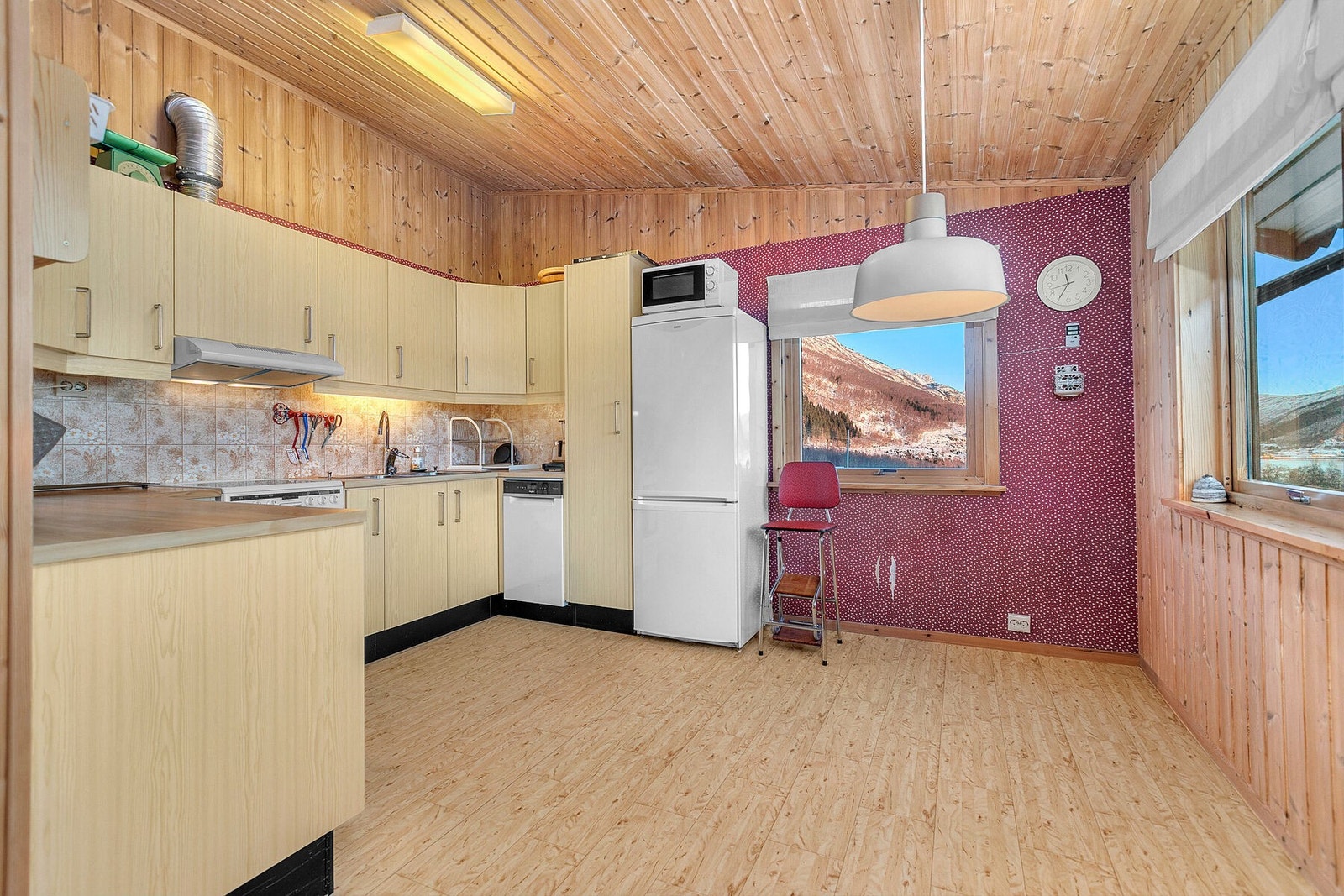 Kjøkken - hvitevarer medfølger Galleribilde