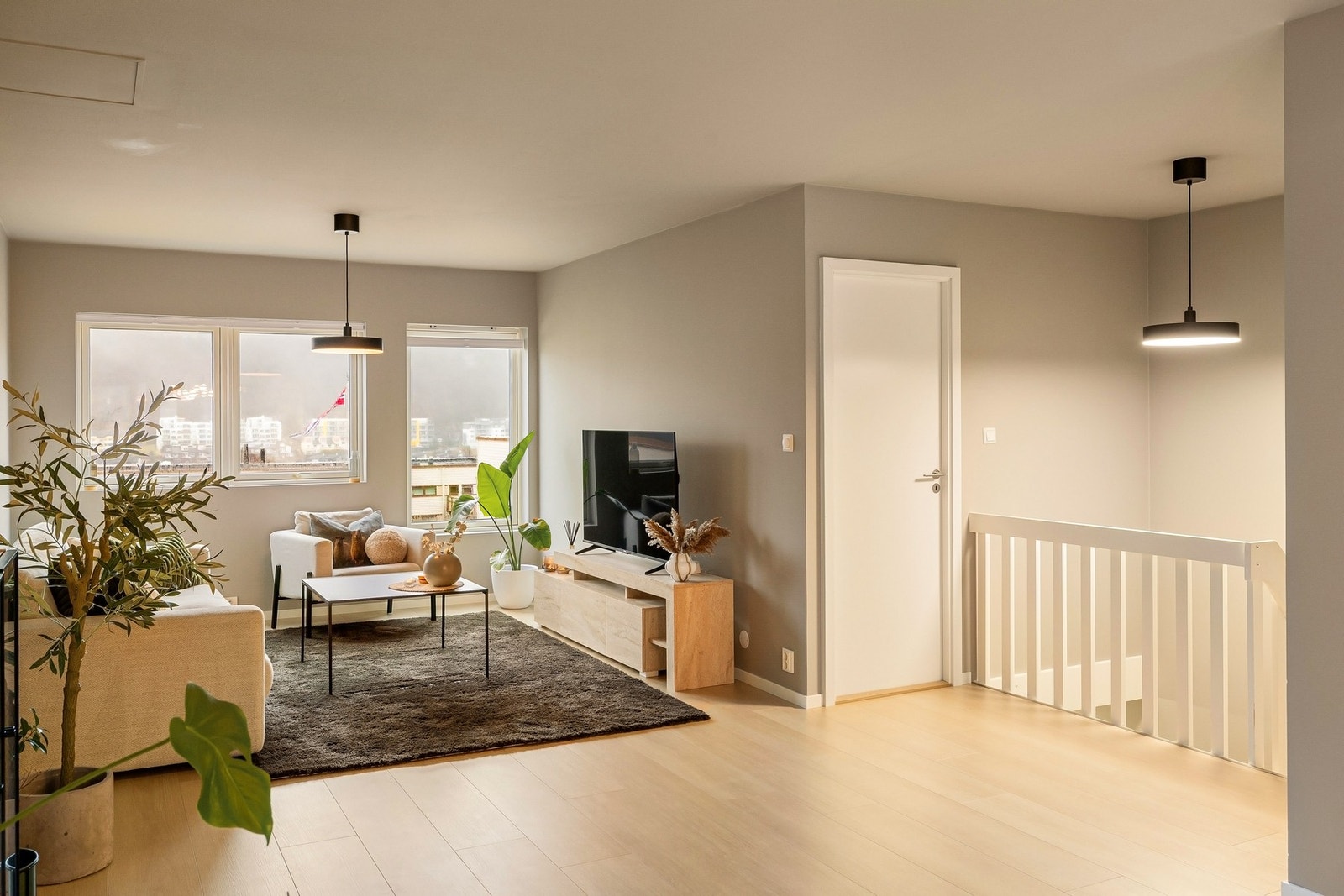 I denne etasjen finner man stue, kjøkken og soverom Galleribilde