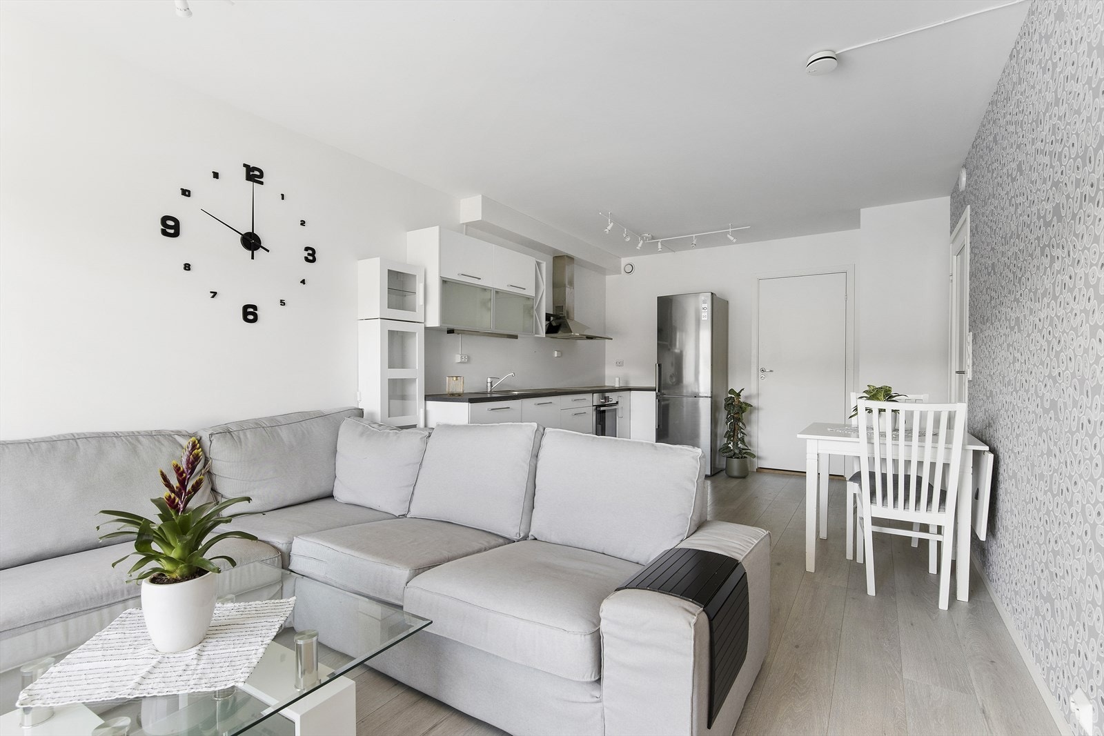 Stue/kjøkkendel i åpen løsning Galleribilde