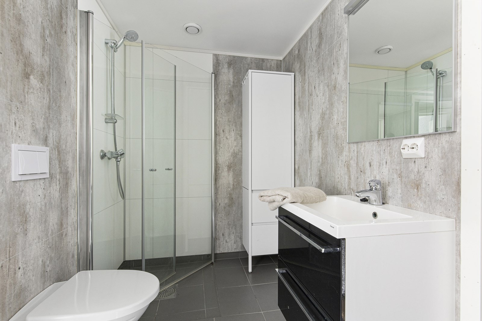 Smakfullt fint baderom Galleribilde