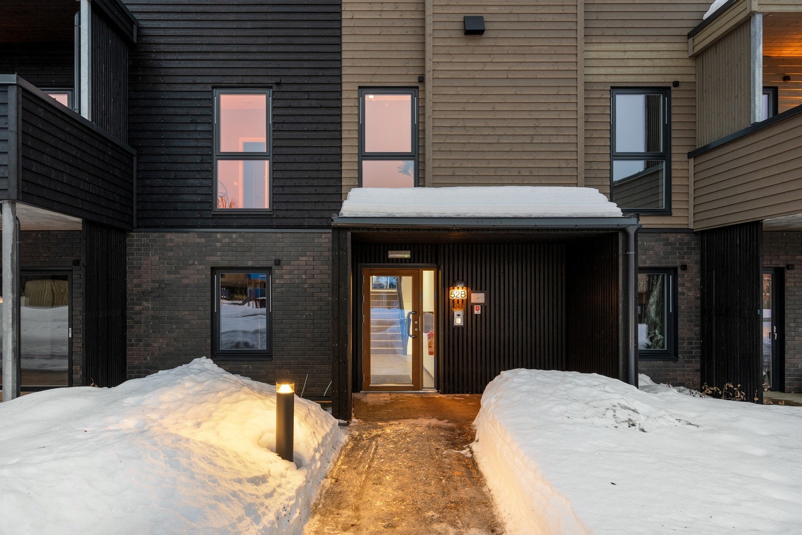 Innbydende inngangsparti - Bygget sto ferdig i 2024 Galleribilde