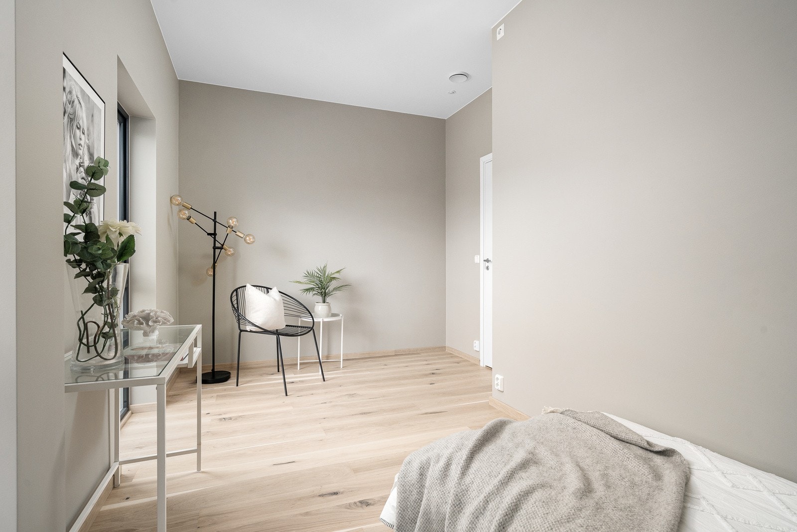 Delikat fargevalg på overflater gjør det enkelte å møblere etter både behov og stil Galleribilde