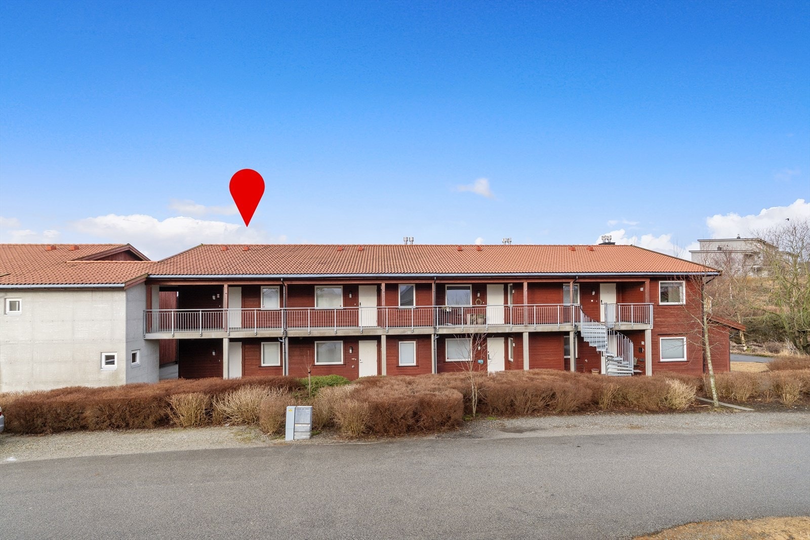 Heimdal ligger på Kåsen/Tu i Klepp kommune like utenfor Bryne sentrum. Boligen ligger i et etablert og rolig boligområde like ved Tu skule og Kåsen fotballbane. Galleribilde