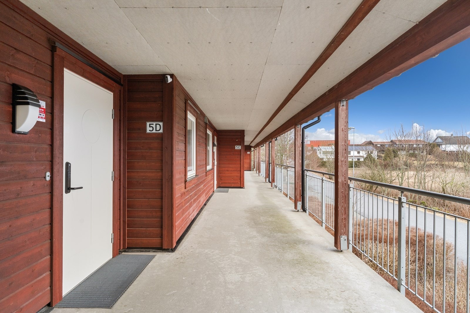 Hovedinngang under svalgang Galleribilde