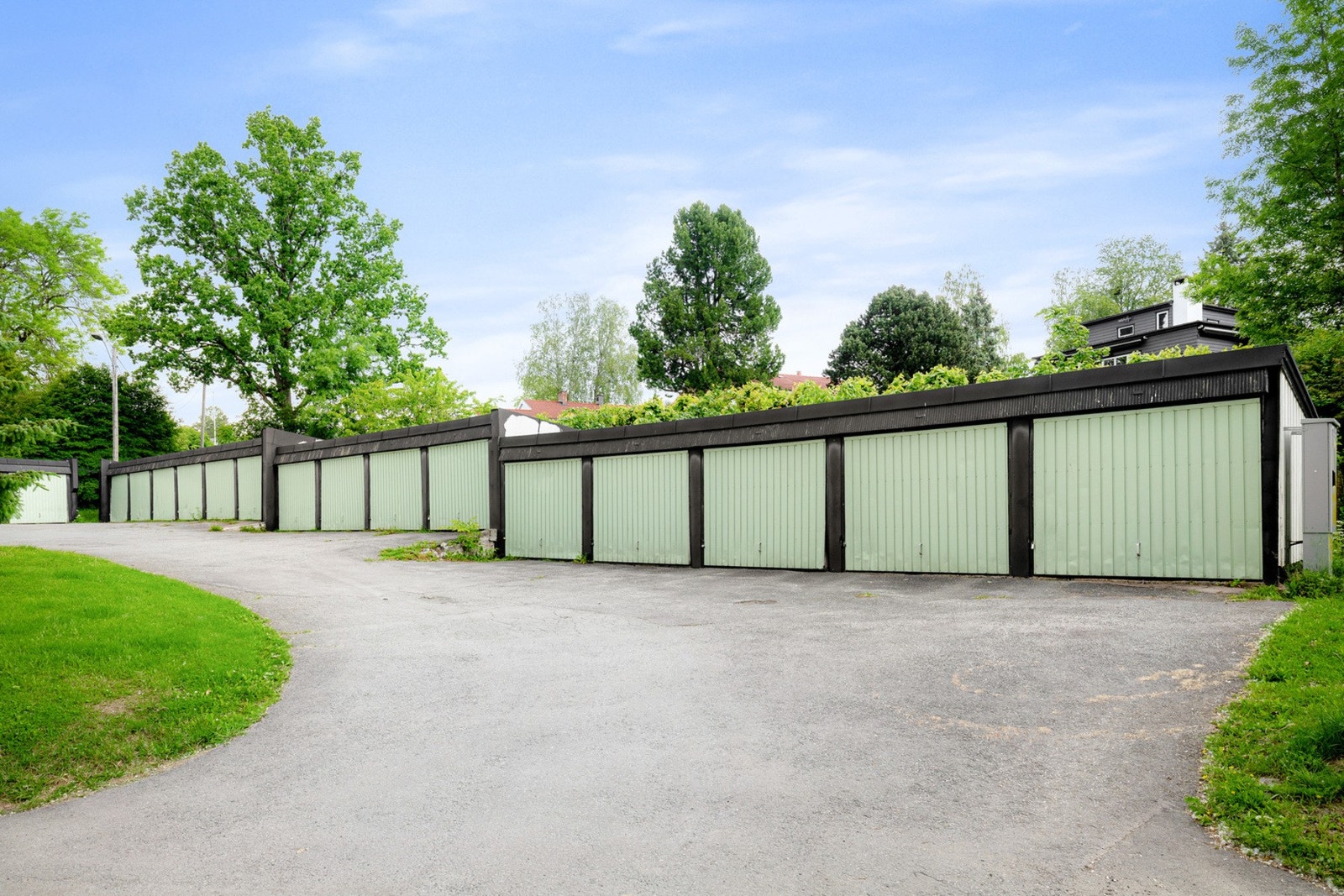 Det er mulig å leie garasjeplass etter ansiennitet. Galleribilde