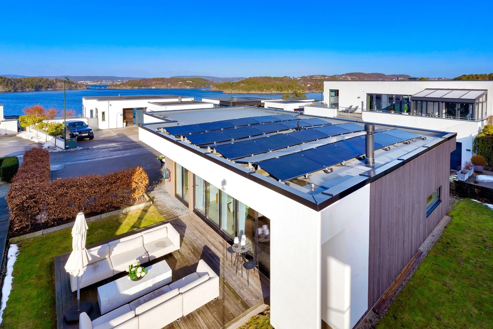 Eiendomsmegler Norge ved Kristian Lossius har gleden av å ønske deg velkommen til Dvergsneslia 9! Galleribilde