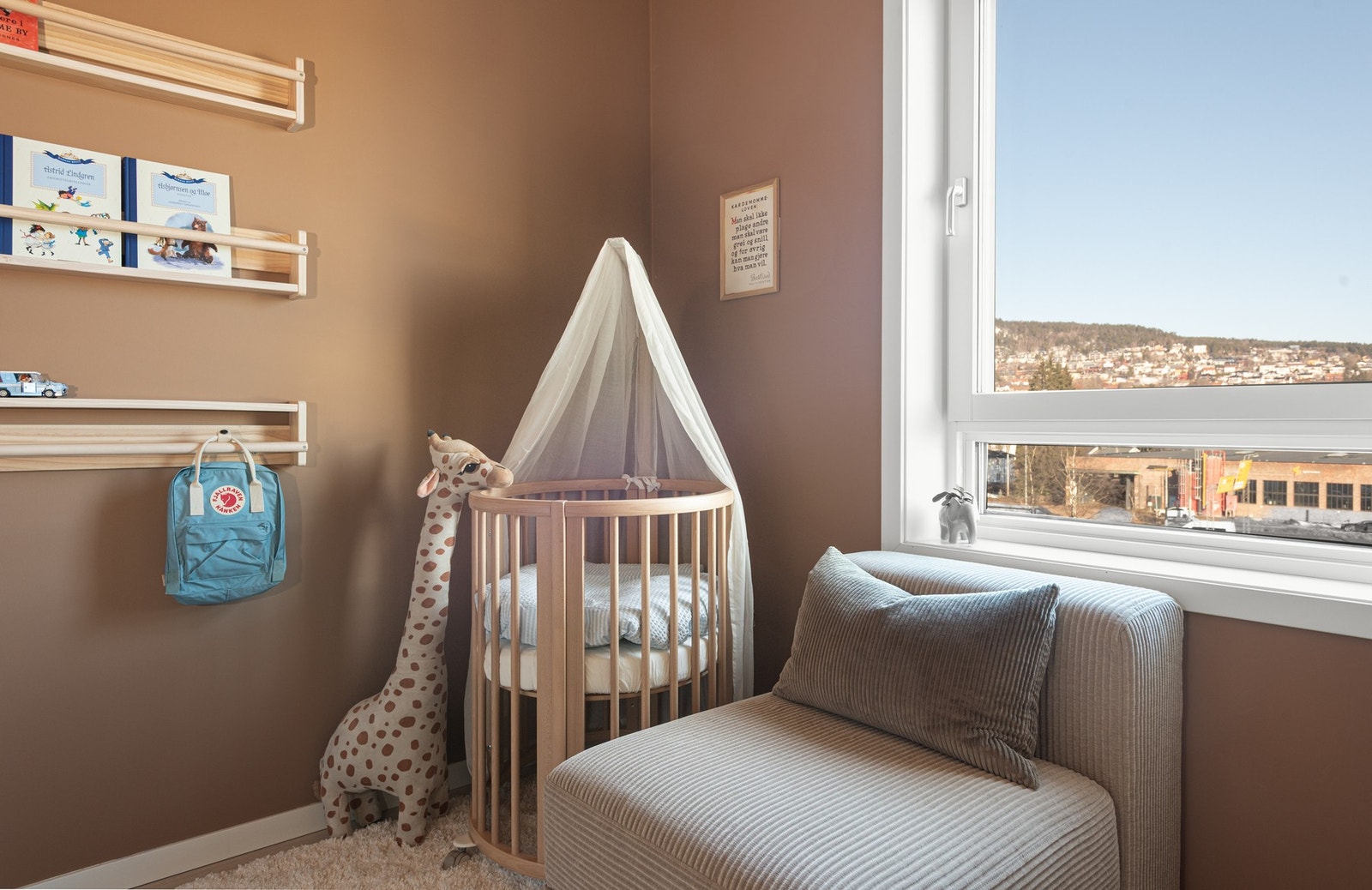 Soverommet passer perfekt som et gjesterom, barnerom, kontor eller en kombinasjon av dette. Galleribilde