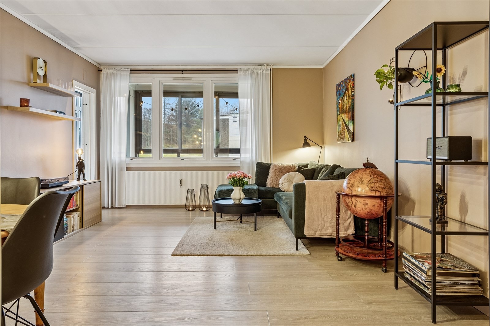 Stuen er lett å møblere. Galleribilde